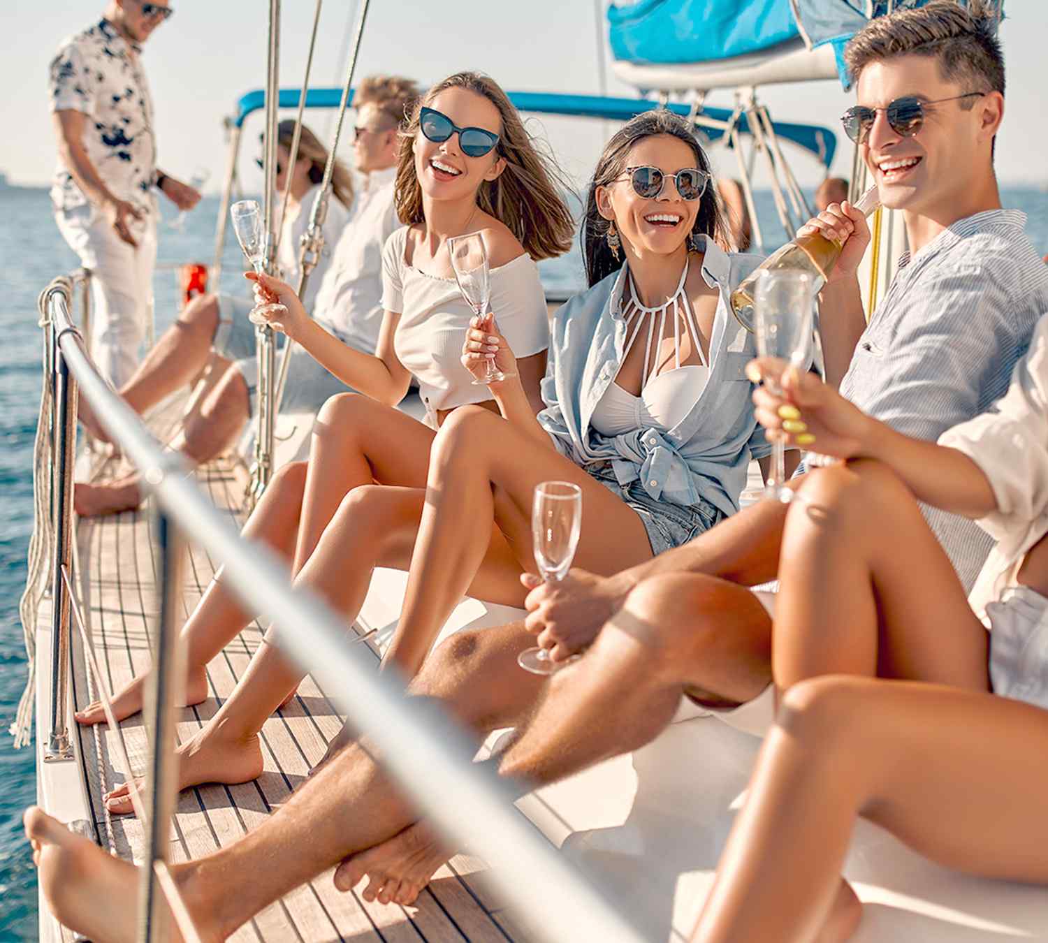https://sailingsporades.com/wp-content/uploads/2023/01/slider_image_06.jpg